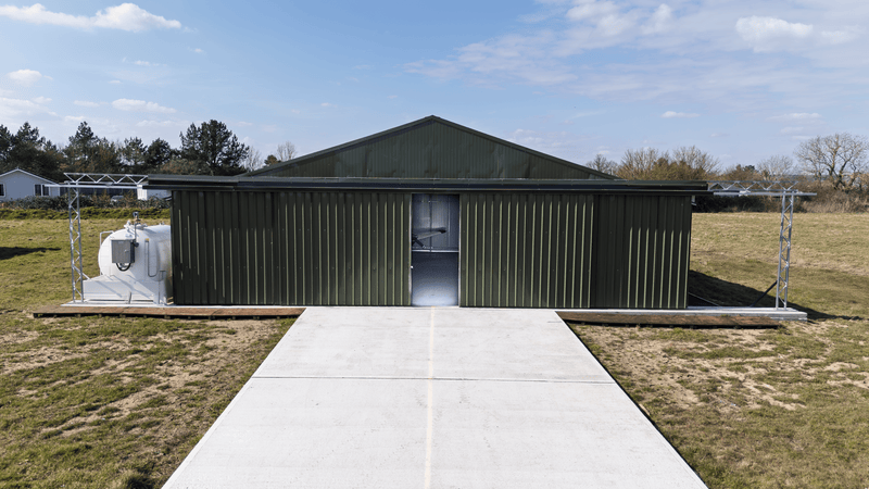 Hangar för flygplan i stål