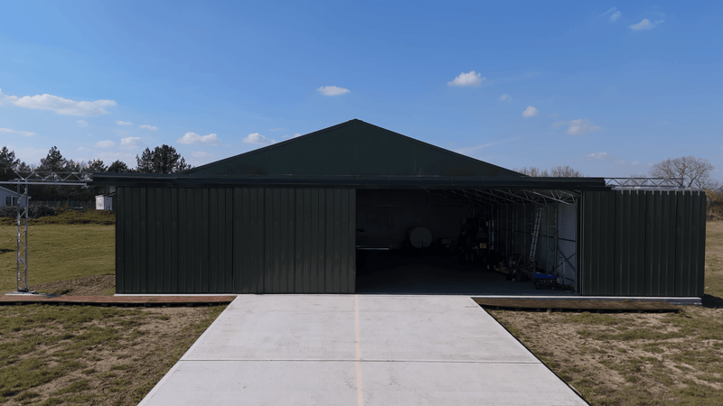 Hangar för flygplan i stål